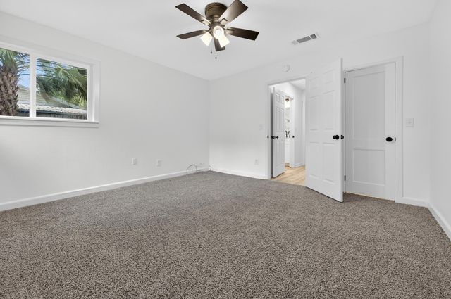 220 Edge Avenue, Valparaiso, FL 32580