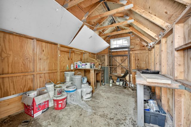 220 Edge Avenue, Valparaiso, FL 32580