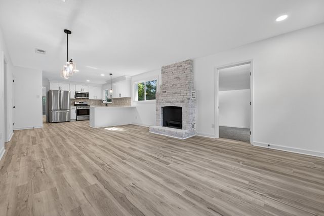 220 Edge Avenue, Valparaiso, FL 32580