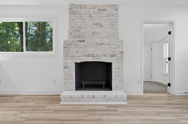 220 Edge Avenue, Valparaiso, FL 32580