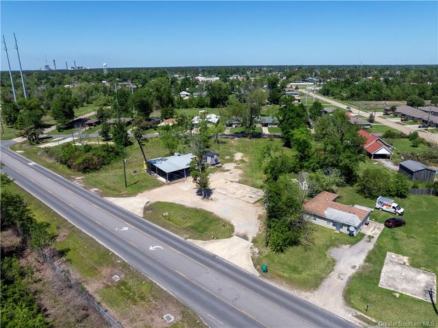 1411 E Houston River Road, Sulphur, LA 70663