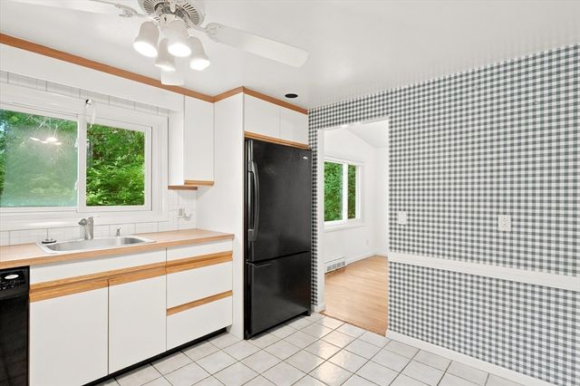 349 Pleasant Street, Framingham, MA 01701