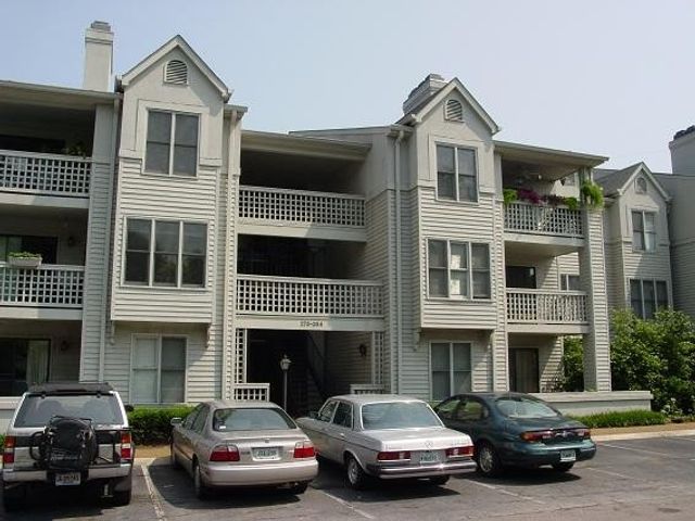 280 Hillsboro Pl, Nashville, TN 37215