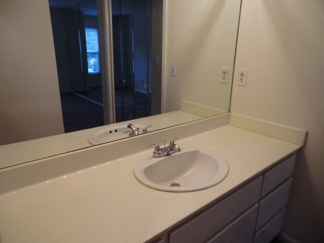 280 Hillsboro Pl, Nashville, TN 37215