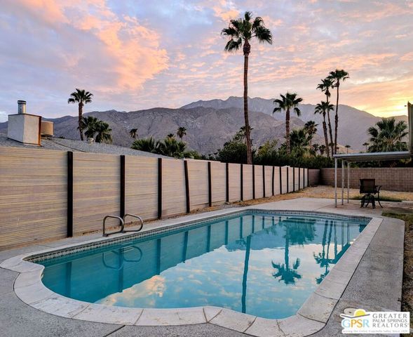 1181 E Estio Circle, Palm Springs, CA 92262