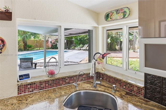 1118 NW 16th St, Fort Lauderdale, FL 33311