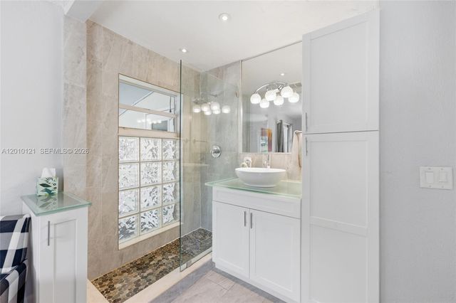 1118 NW 16th St, Fort Lauderdale, FL 33311