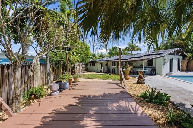 1118 NW 16th St, Fort Lauderdale, FL 33311