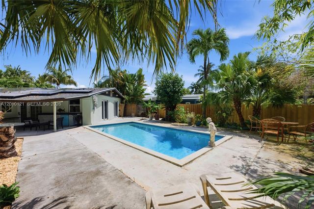 1118 NW 16th St, Fort Lauderdale, FL 33311