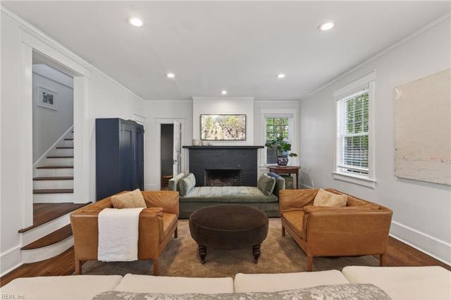 1108 Jamestown CRES, Norfolk, VA 23508