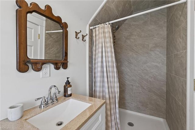 1108 Jamestown CRES, Norfolk, VA 23508