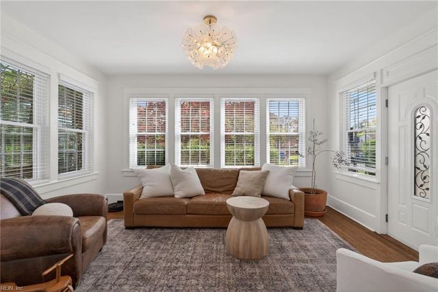 1108 Jamestown CRES, Norfolk, VA 23508