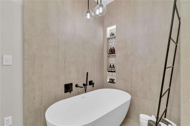 325 E Paces Ferry NE Road 2211, Atlanta, GA 30305