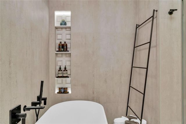 325 E Paces Ferry NE Road 2211, Atlanta, GA 30305