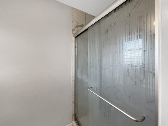 403 Christina Lane, Friendswood, TX 77546