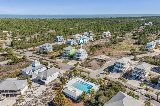 662 Morgantown Boulevard, Gulf Shores, AL 36542