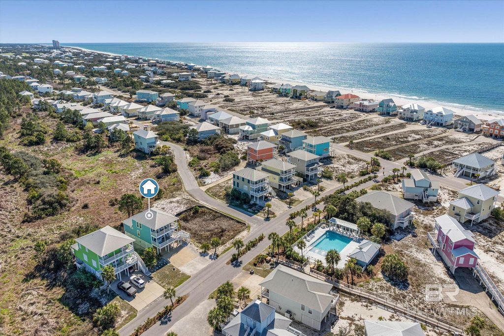 662 Morgantown Boulevard, Gulf Shores, AL 36542