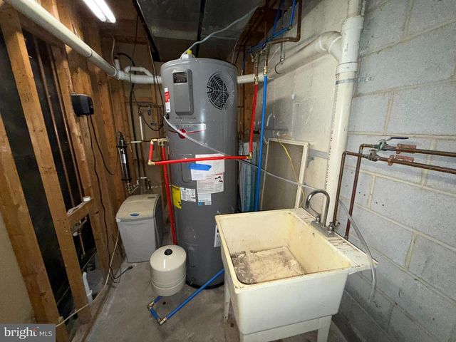 15 SHARON DR, Shermans Dale, PA 17090