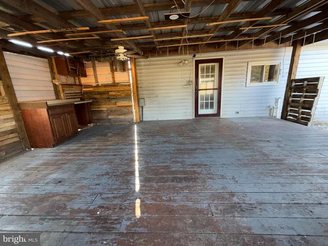 15 SHARON DR, Shermans Dale, PA 17090