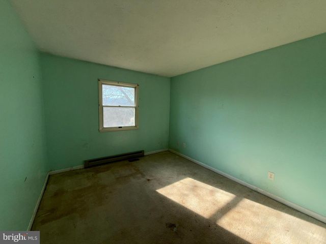 15 SHARON DR, Shermans Dale, PA 17090