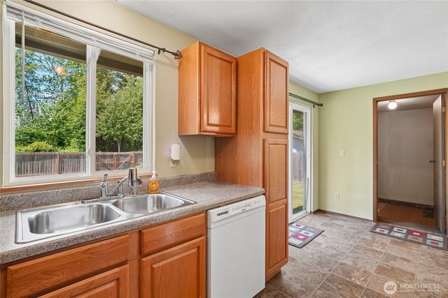 10516 52nd Avenue NE, Marysville, WA 98270