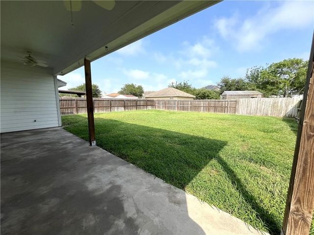 2341 Luzius Dr, Corpus Christi, TX 78418