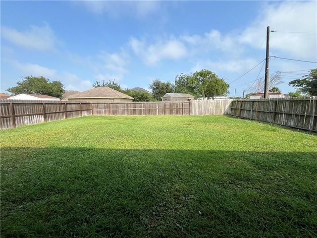 2341 Luzius Dr, Corpus Christi, TX 78418