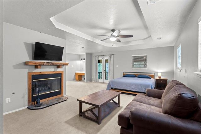 1308 Sherrill LN, Lexington, TX 78947