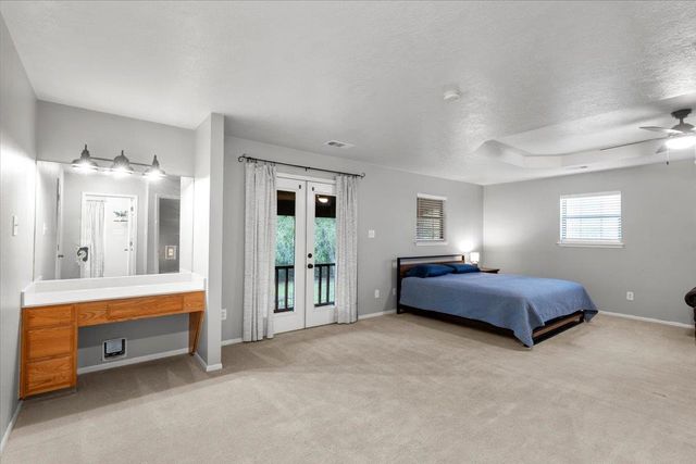 1308 Sherrill LN, Lexington, TX 78947