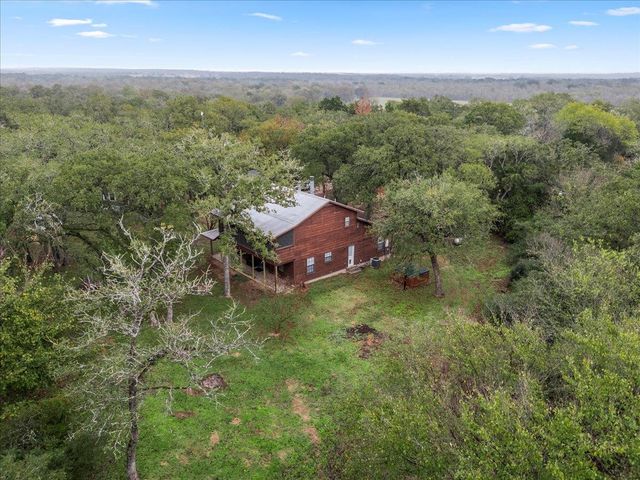1308 Sherrill LN, Lexington, TX 78947