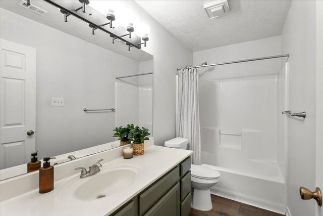 1308 Sherrill LN, Lexington, TX 78947