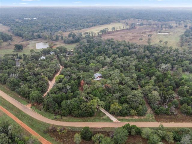 1308 Sherrill LN, Lexington, TX 78947