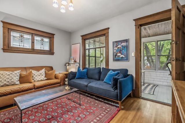 140 Fairview Avenue S, Saint Paul, MN 55105