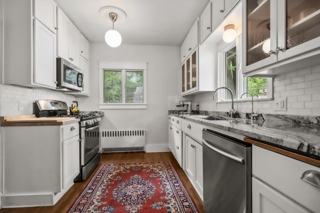 140 Fairview Avenue S, Saint Paul, MN 55105