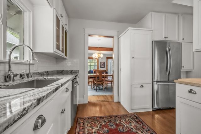 140 Fairview Avenue S, Saint Paul, MN 55105