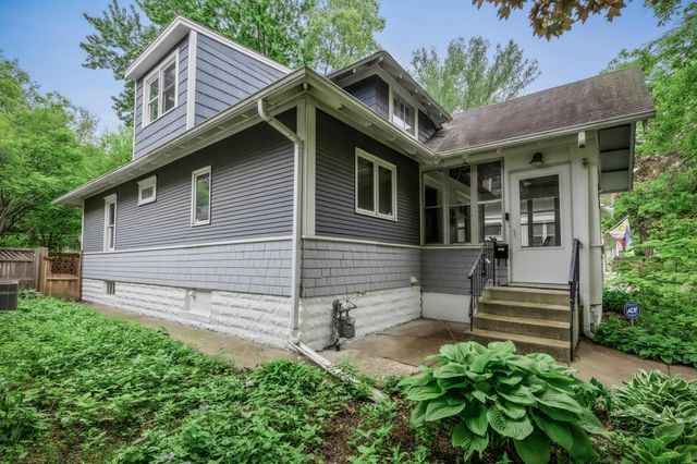 140 Fairview Avenue S, Saint Paul, MN 55105