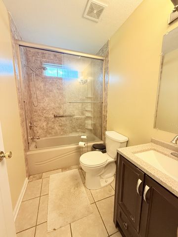 1216 Kristopher Dr, Lebanon, TN 37087