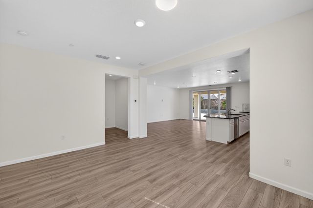 9291 Wild Lilac Cir, Sacramento, CA 95829