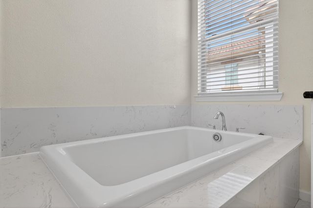 9291 Wild Lilac Cir, Sacramento, CA 95829