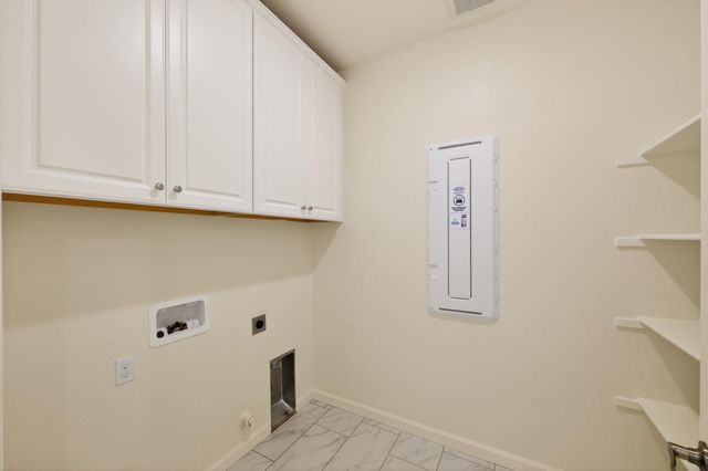 9291 Wild Lilac Cir, Sacramento, CA 95829