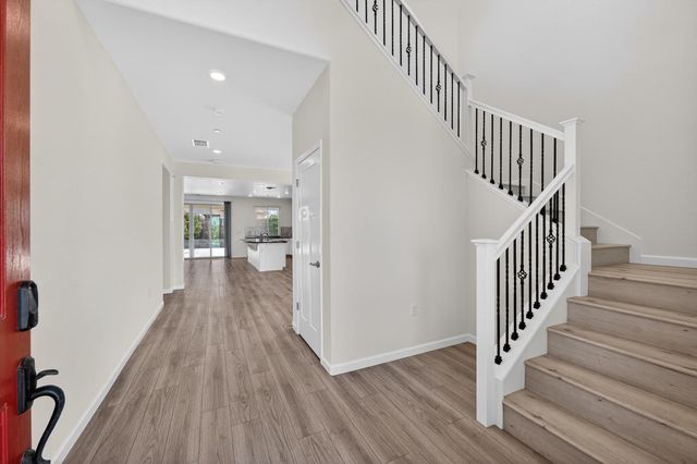 9291 Wild Lilac Cir, Sacramento, CA 95829