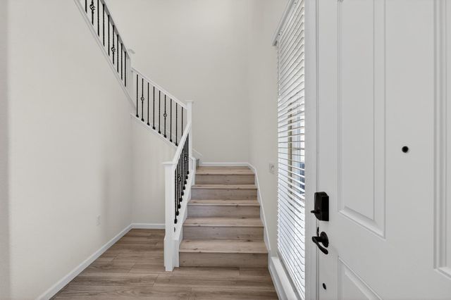 9291 Wild Lilac Cir, Sacramento, CA 95829