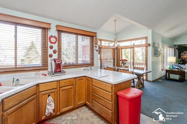 6820 Stonegate Drive, Temperance, MI 48182
