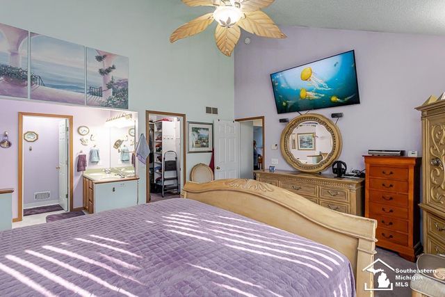 6820 Stonegate Drive, Temperance, MI 48182