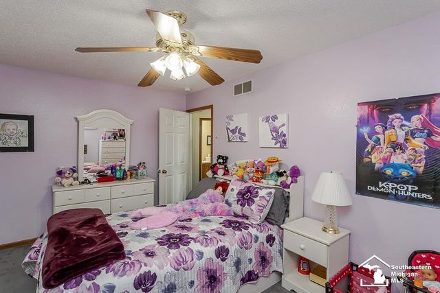 6820 Stonegate Drive, Temperance, MI 48182