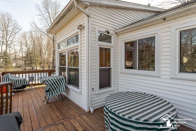 6820 Stonegate Drive, Temperance, MI 48182
