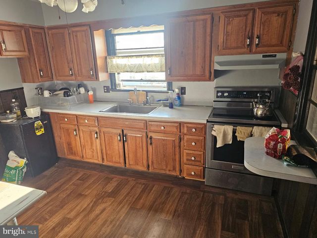 6900 HUNTINGDON ST, Harrisburg, PA 17111