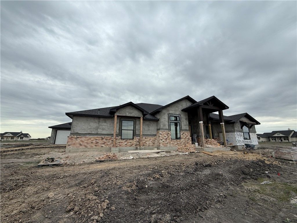 1486 Dos Estrellas Dr, Corpus Christi, TX 78415