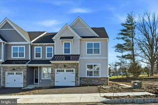 12 BALDWIN WAY, Sellersville, PA 18960