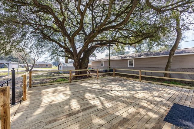 22105 Highway 1, Plaquemine, LA 70764